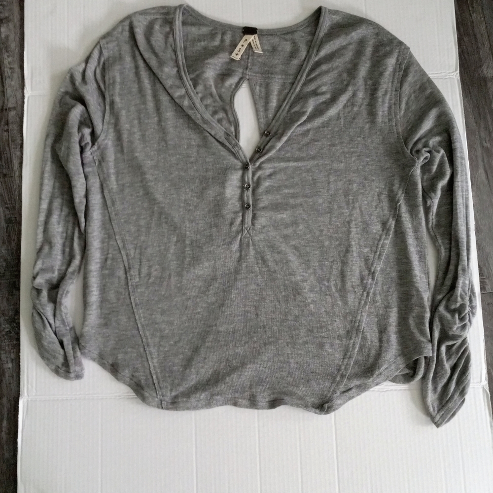 We The Free open back long sleeve gray top S